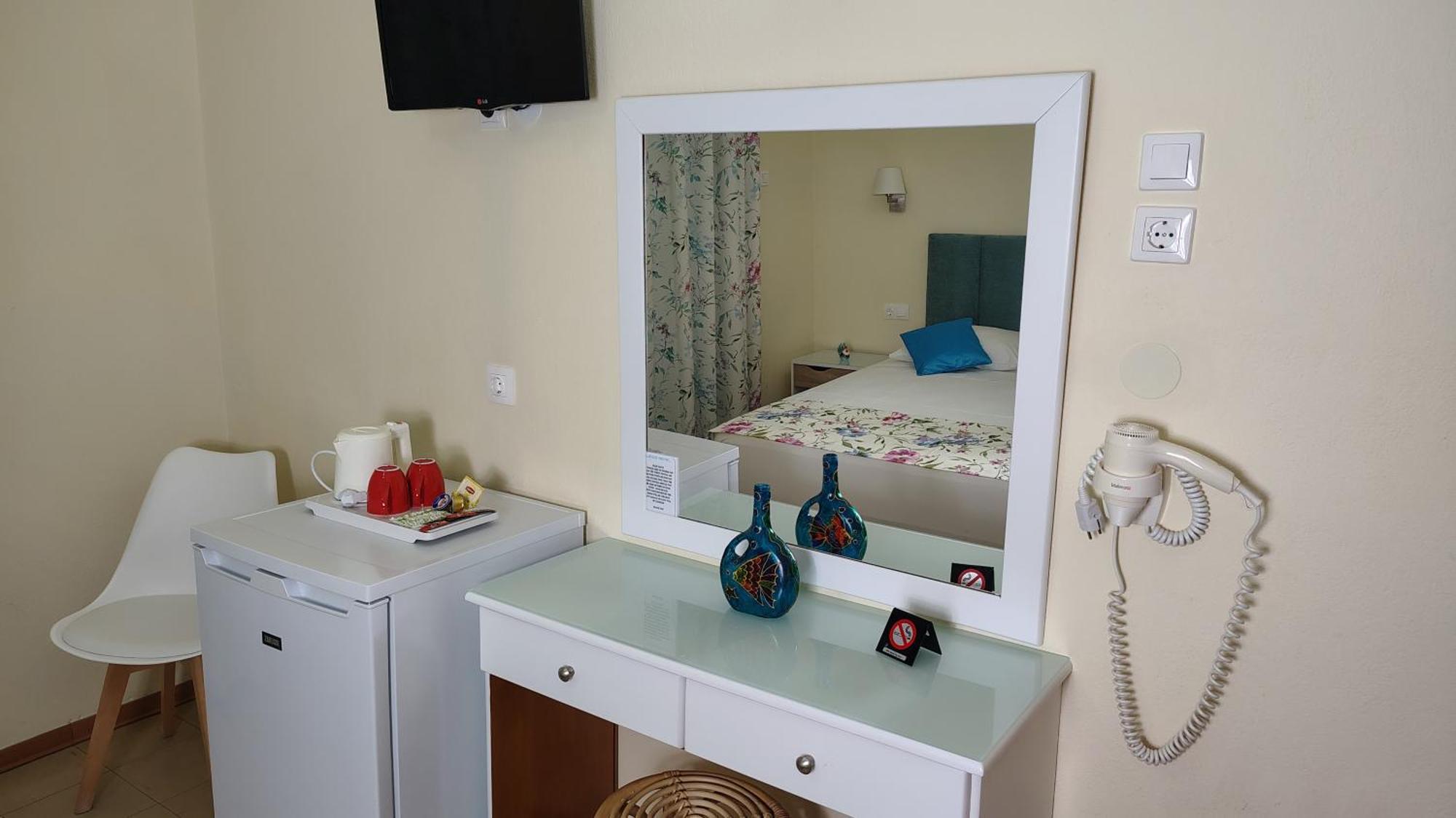 לימנאס Laios Hotel (Adults Only) מראה חיצוני תמונה
