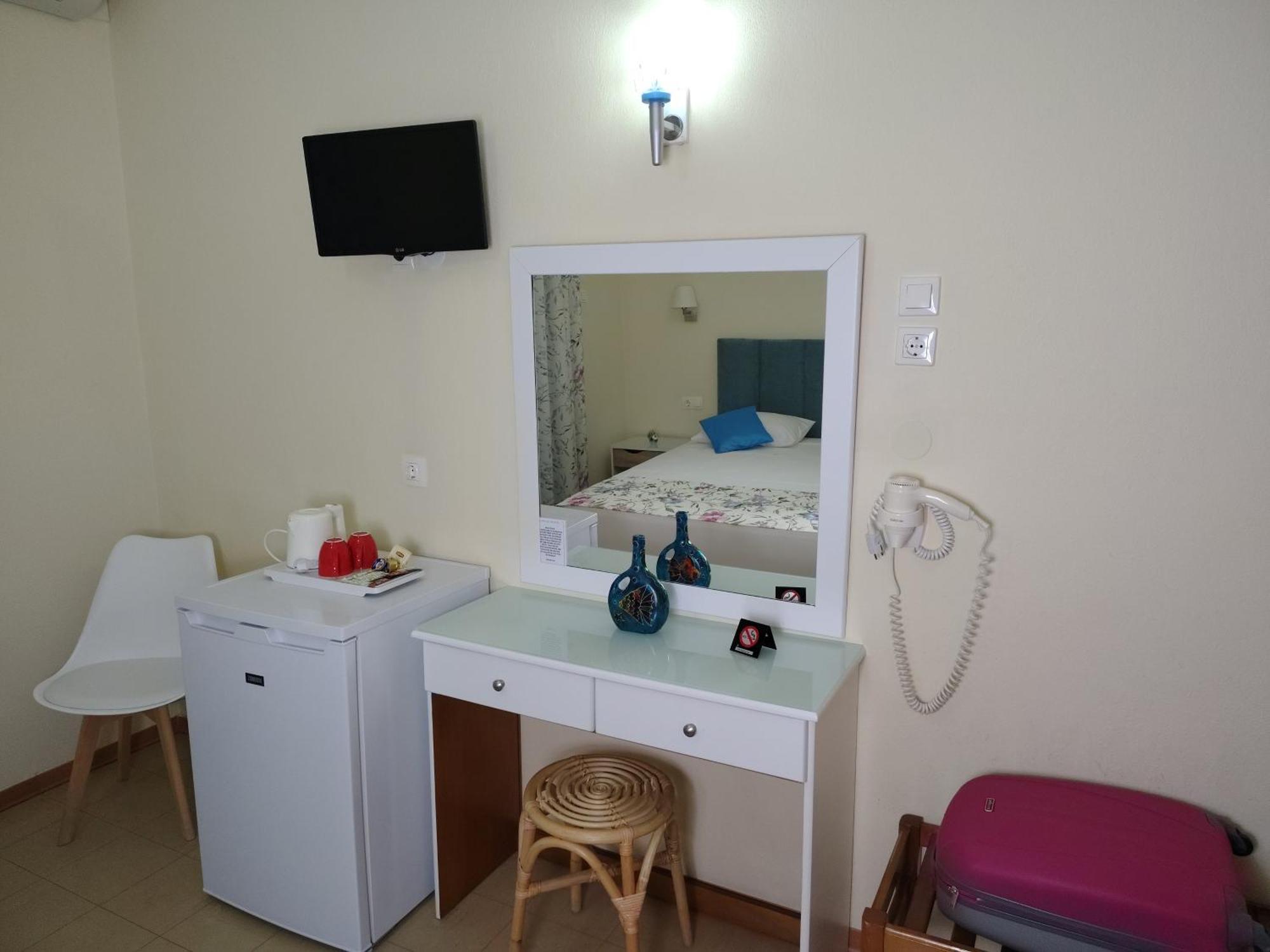 לימנאס Laios Hotel (Adults Only) מראה חיצוני תמונה